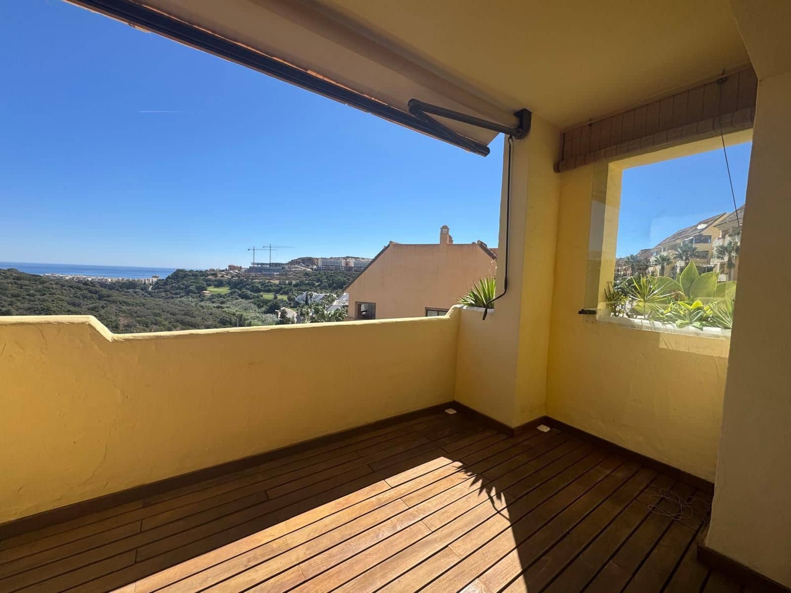 2 Zimmer Apartment zu verkaufen in Manilva mit Pool Garage - 275.000 € (Ref: 8954095)