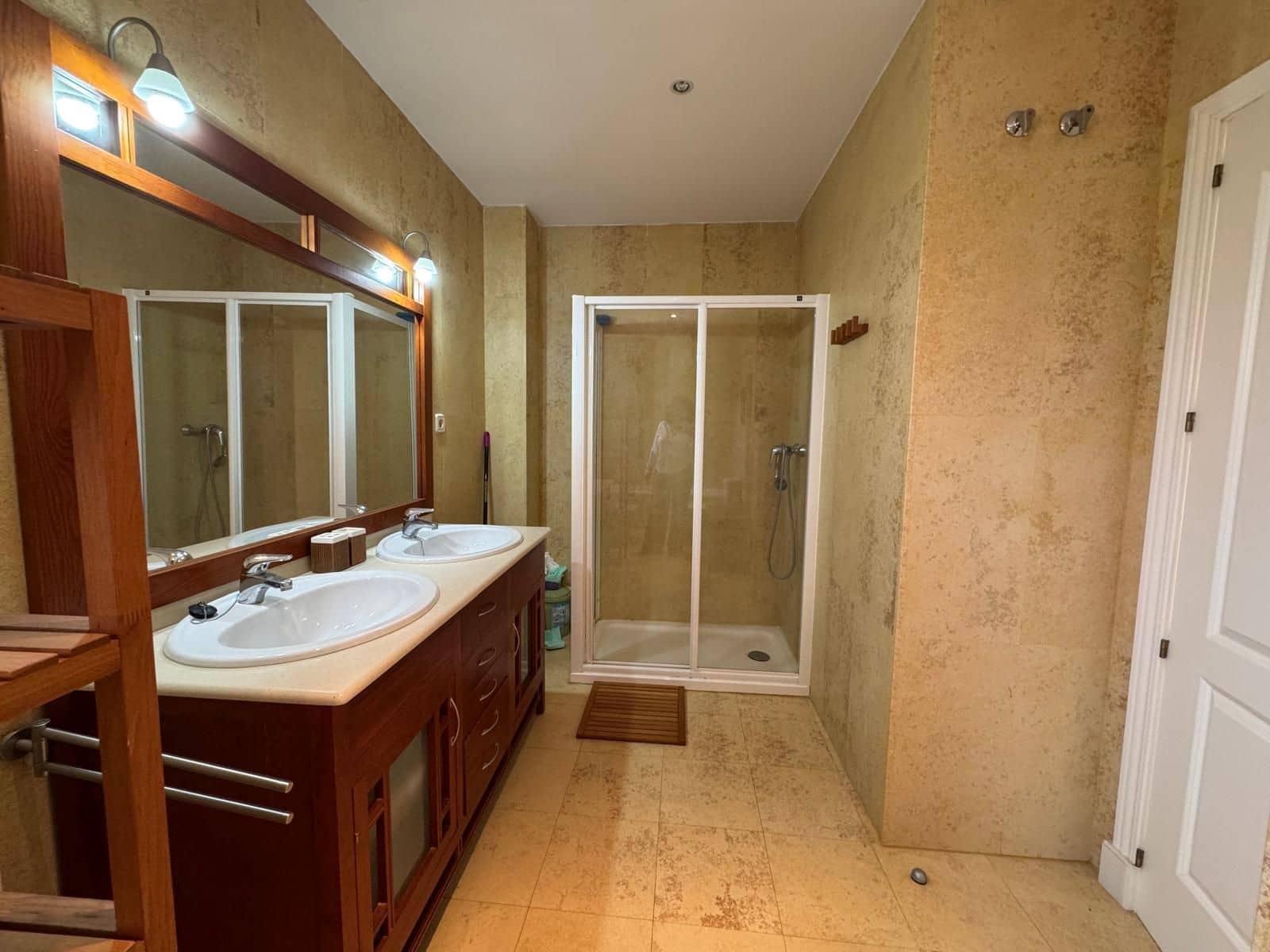 3 bedroom Townhouse for sale in La Duquesa / Puerto de la Duquesa with pool garage - € 395,000 (Ref: 9019802)