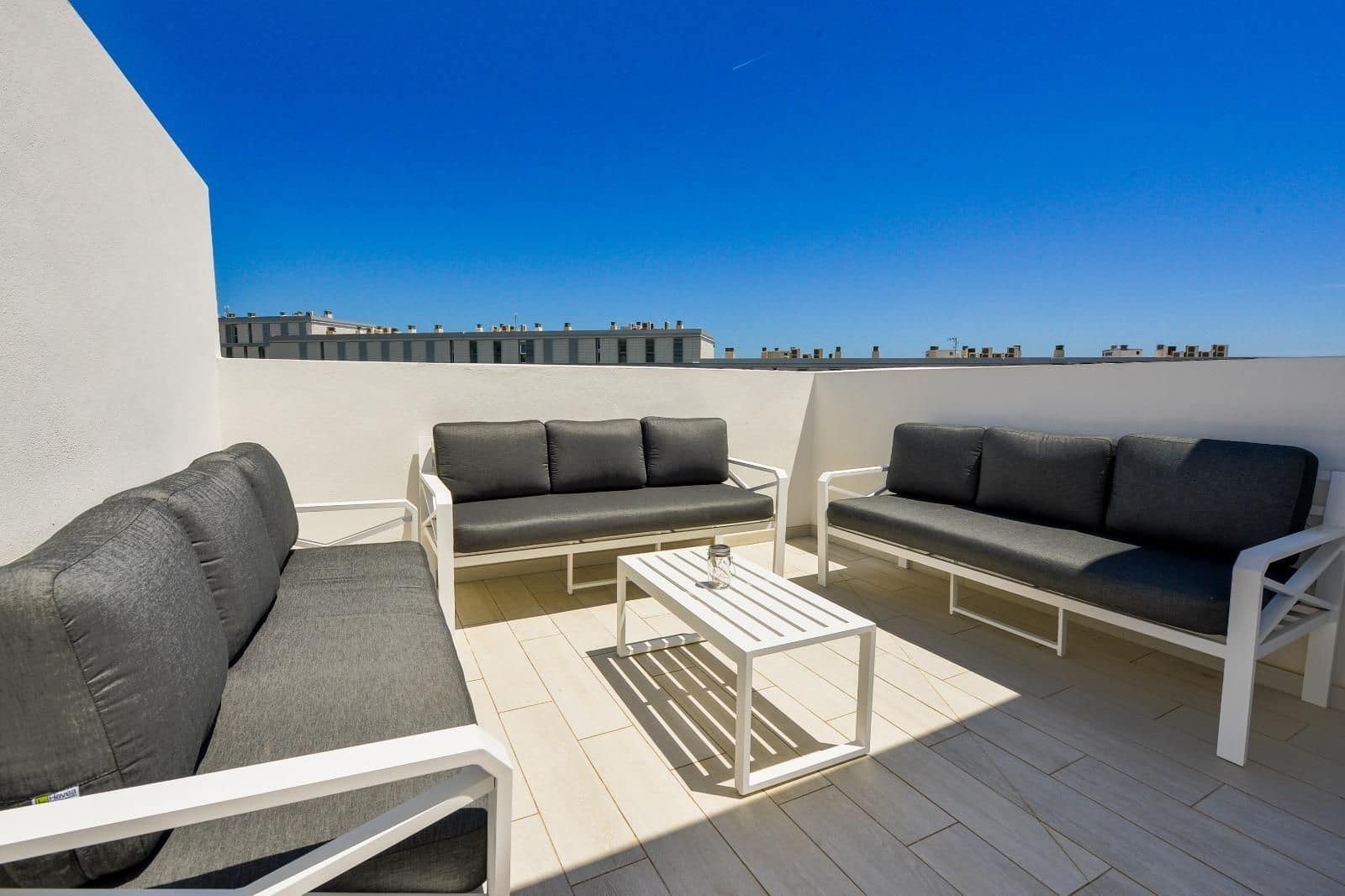 3 soveværelse Semi-Rækkehus til salg i Manilva med swimmingpool garage - € 619.000 (Ref: 9115842)