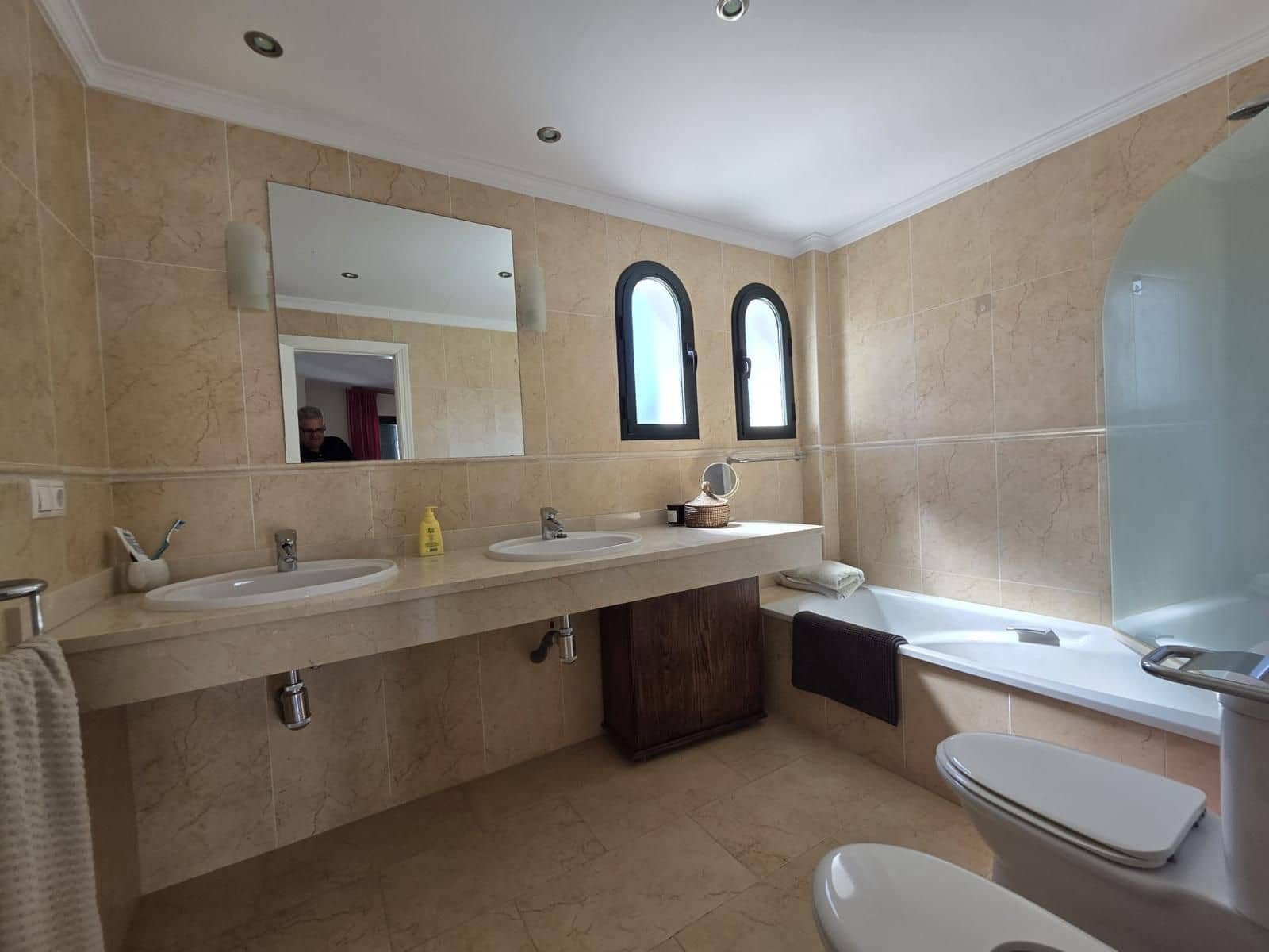 Chalet de 3 habitaciones en Manilva en venta con piscina garaje - 535.000 € (Ref: 9374941)