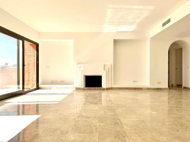 3 chambre Penthouse à vendre à Manilva avec piscine garage - 550 000 € (Ref: 9413578)