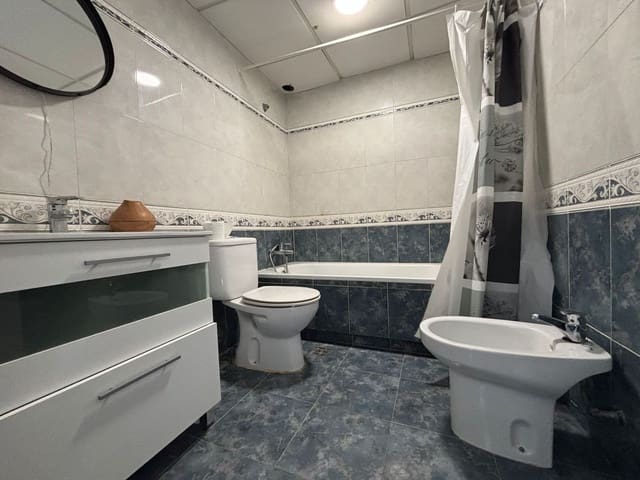 2 sypialnia Apartament na sprzedaż w Puerto de la Duquesa, Manilva - 270 000 € (Ref: 9455829)