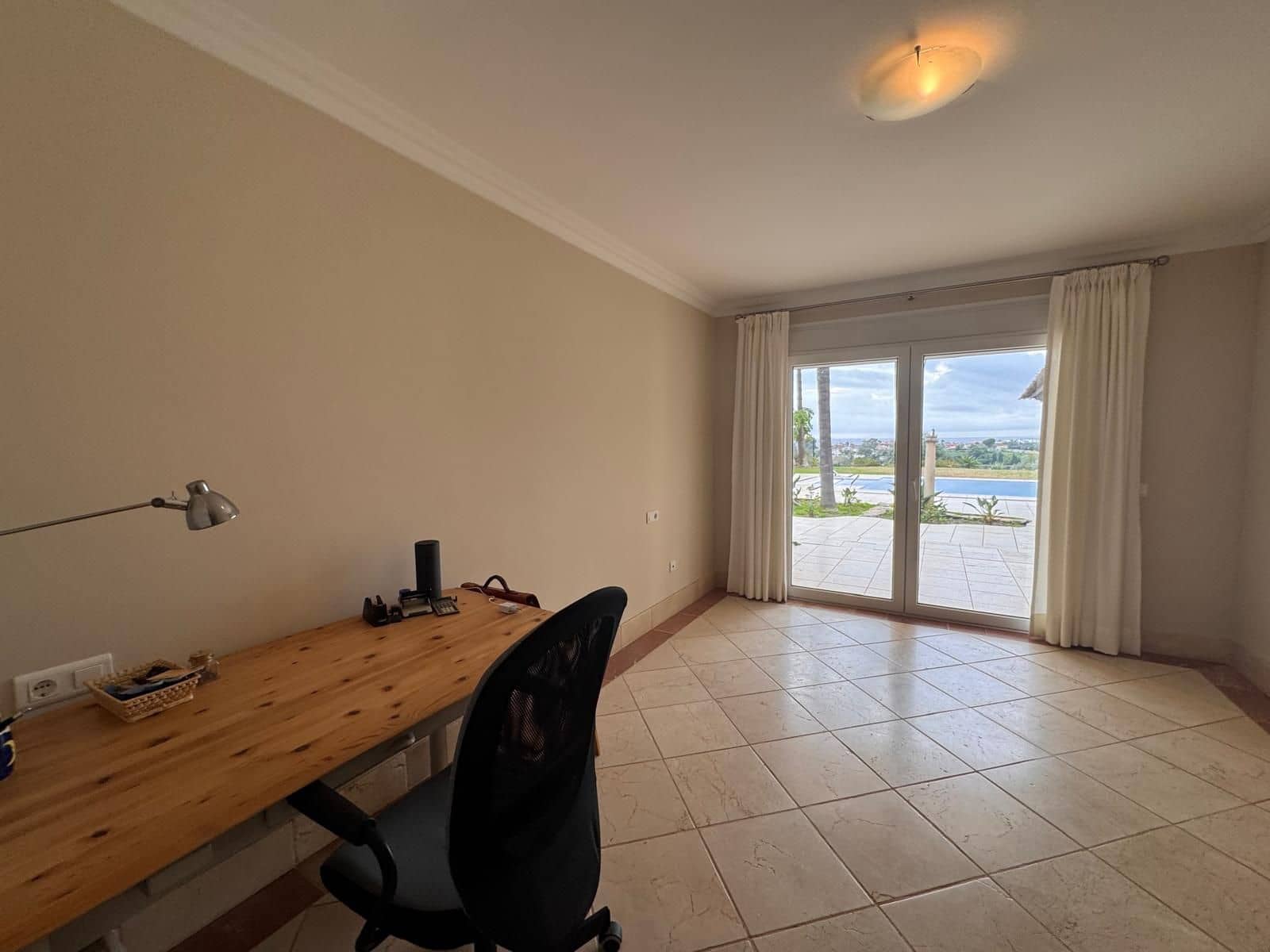 4 bedroom Villa for sale in Estepona with pool garage - € 2,450,000 (Ref: 9472009)