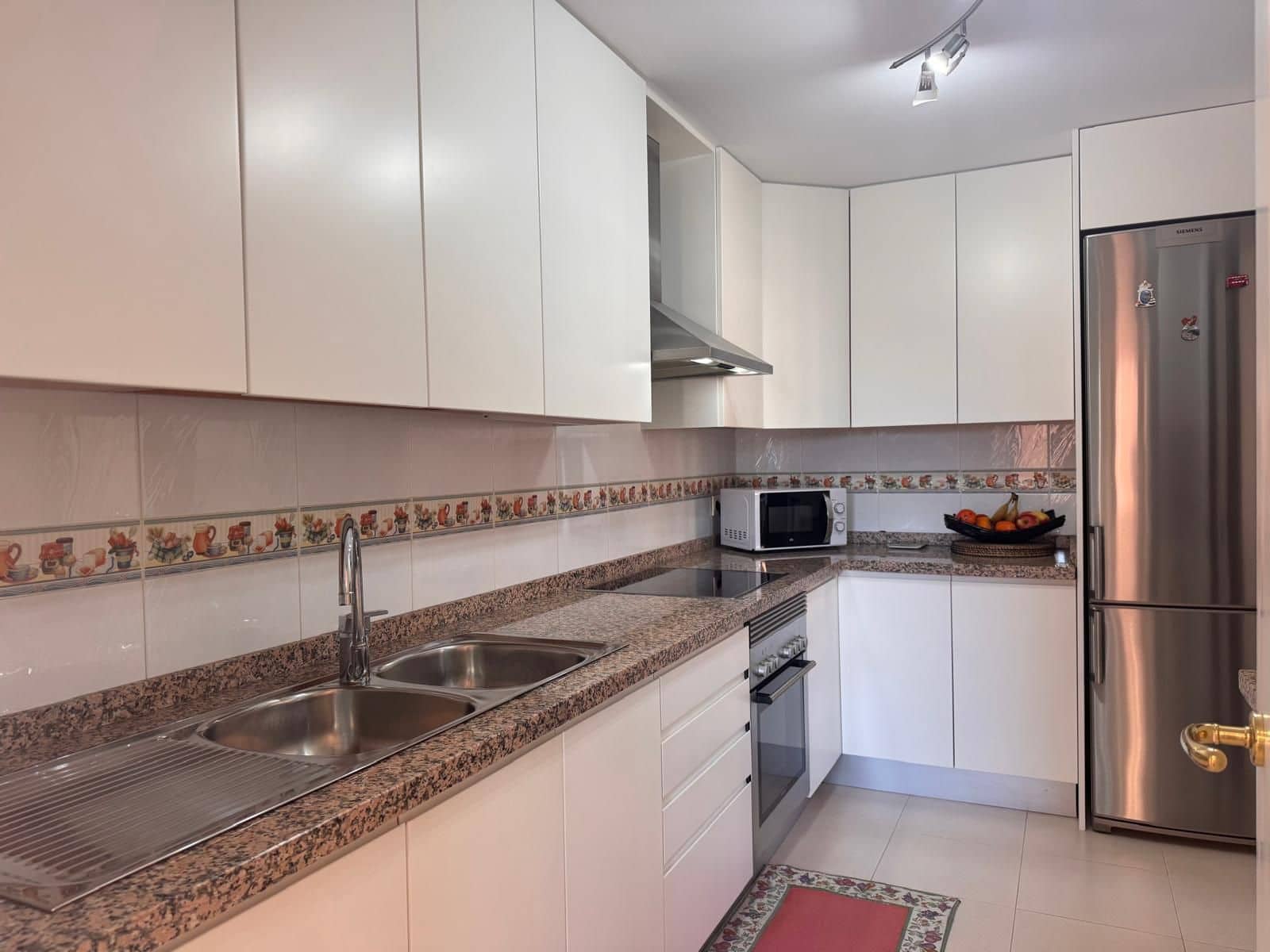 3 slaapkamer Penthouse te koop in Manilva met zwembad garage - € 510.000 (Ref: 9508260)