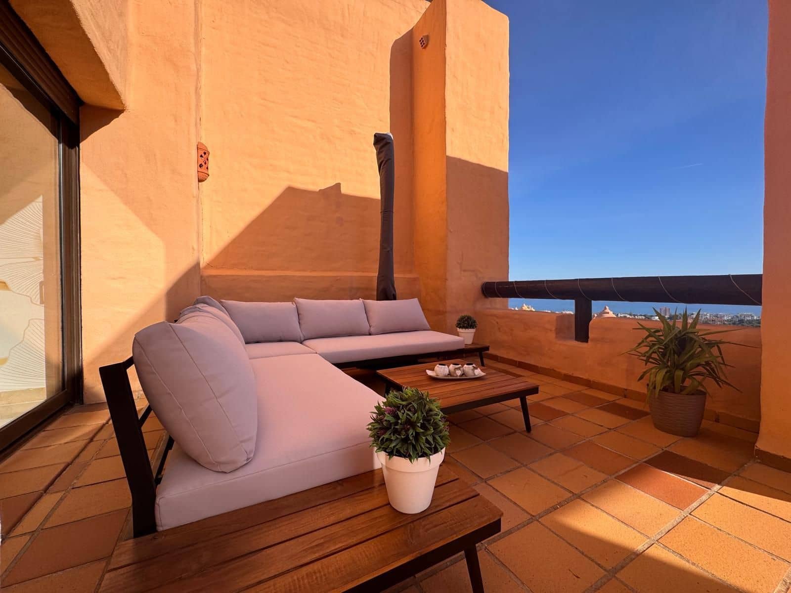 3 slaapkamer Penthouse te koop in Manilva met zwembad garage - € 510.000 (Ref: 9508260)