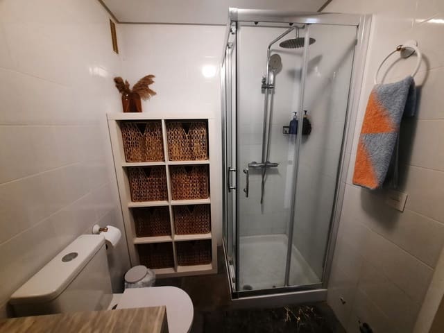 1 quarto Apartamento para venda em Puerto de la Duquesa, Manilva - 235 000 € (Ref: 9581492)