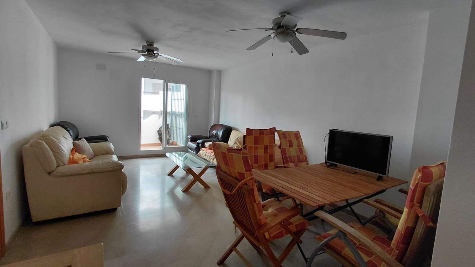 2 chambre Appartement à vendre à Manilva avec piscine garage - 179 000 € (Ref: 9633750)