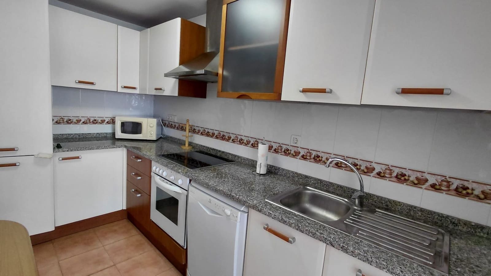 2 chambre Appartement à vendre à Manilva avec piscine garage - 179 000 € (Ref: 9633750)