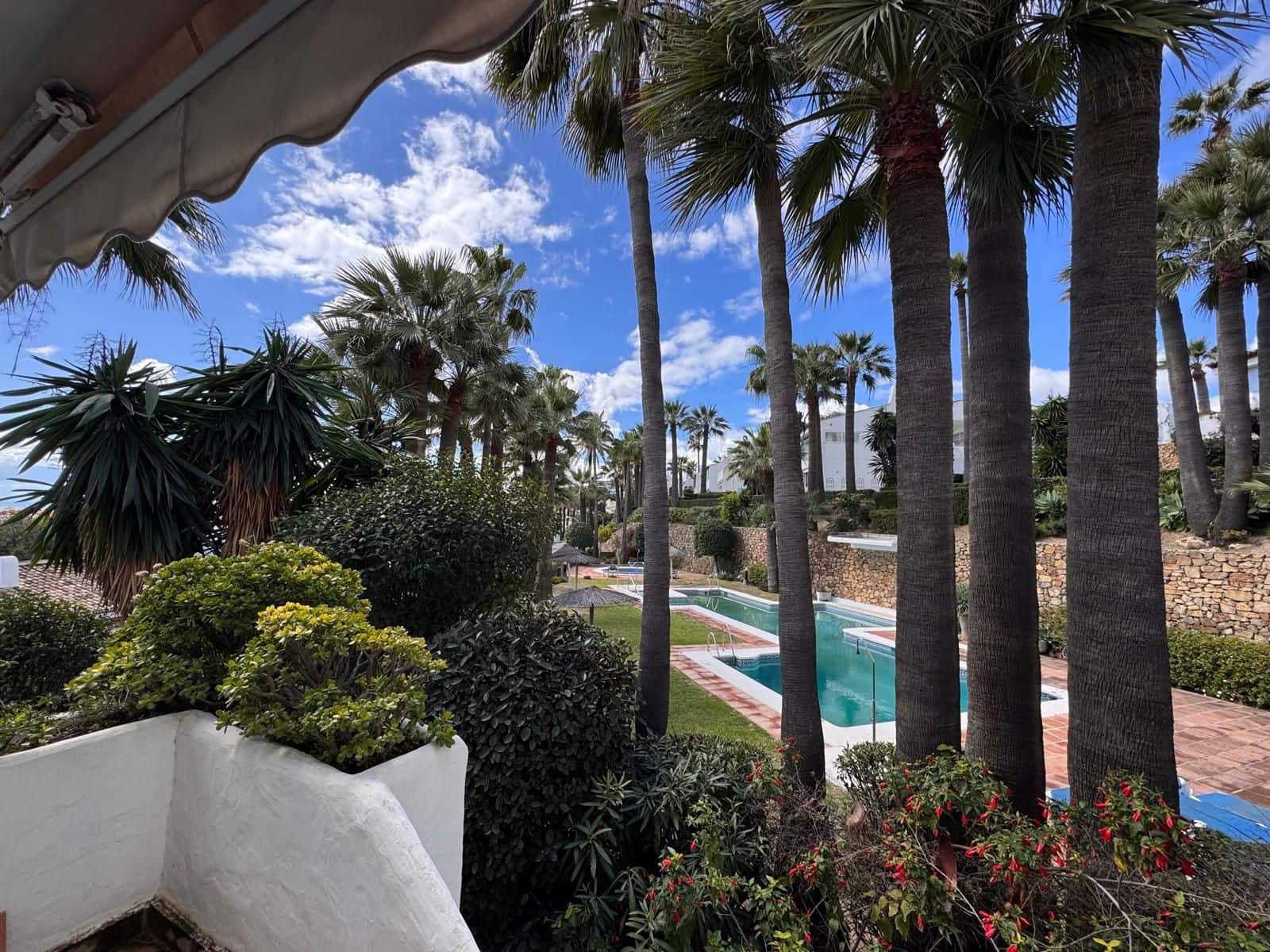 3 camera da letto Villetta Bifamiliare in vendita in La Duquesa / Puerto de la Duquesa con piscina garage - 570.000 € (Rif: 9669902)