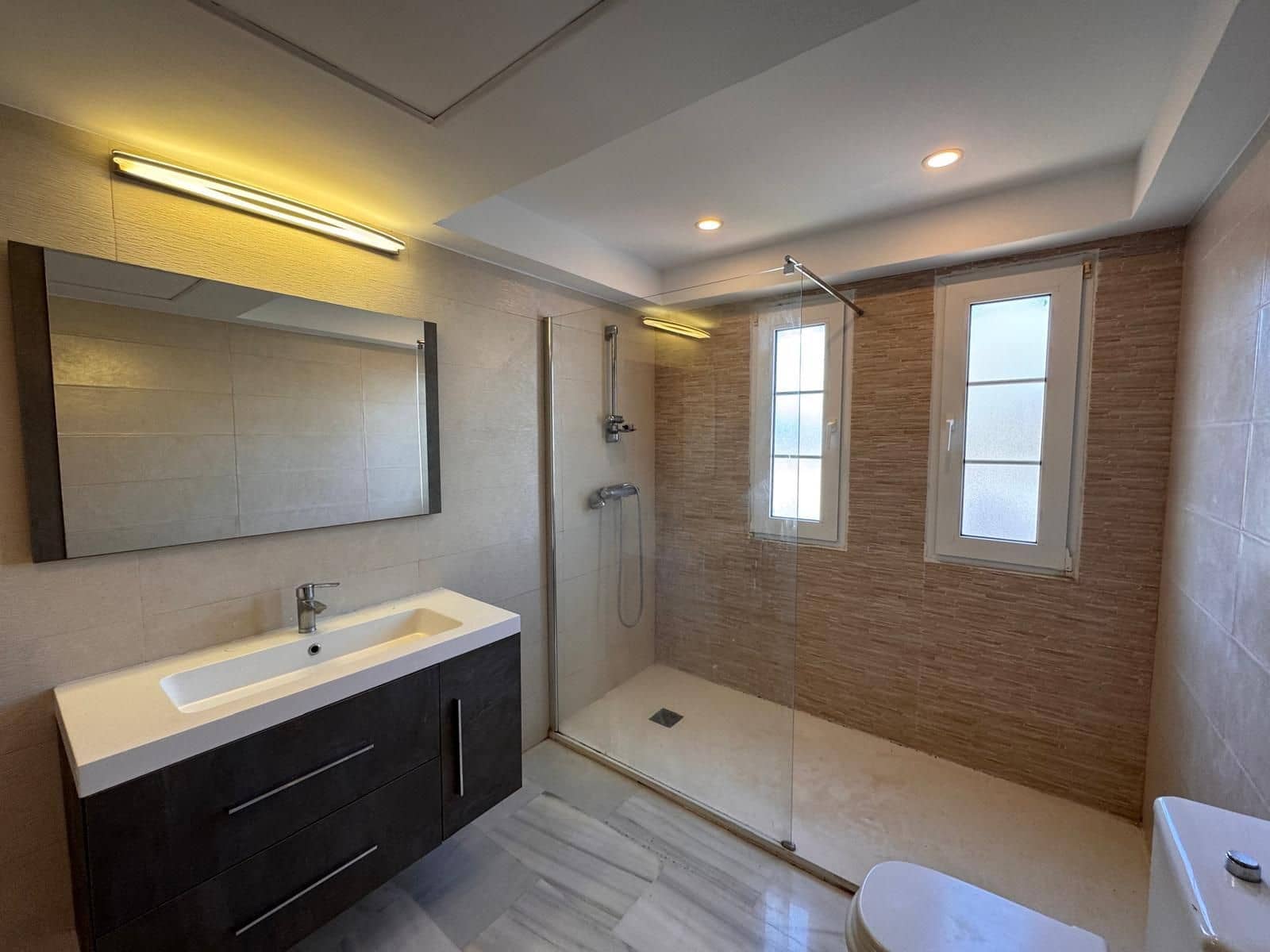 Chalet de 4 habitaciones en Estepona en venta con piscina garaje - 1.800.000 € (Ref: 9689987)