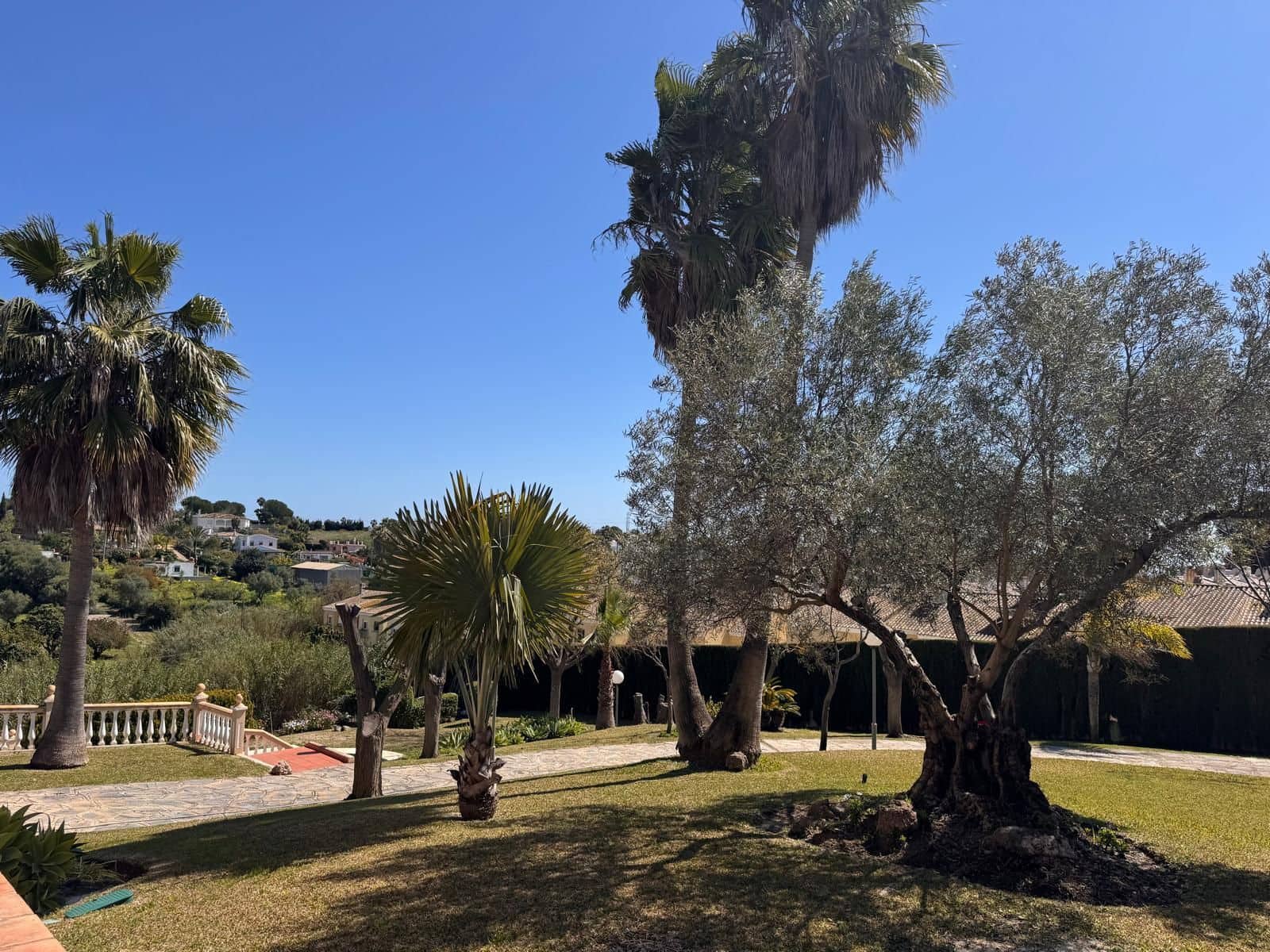 Chalet de 4 habitaciones en Estepona en venta con piscina garaje - 1.800.000 € (Ref: 9689987)