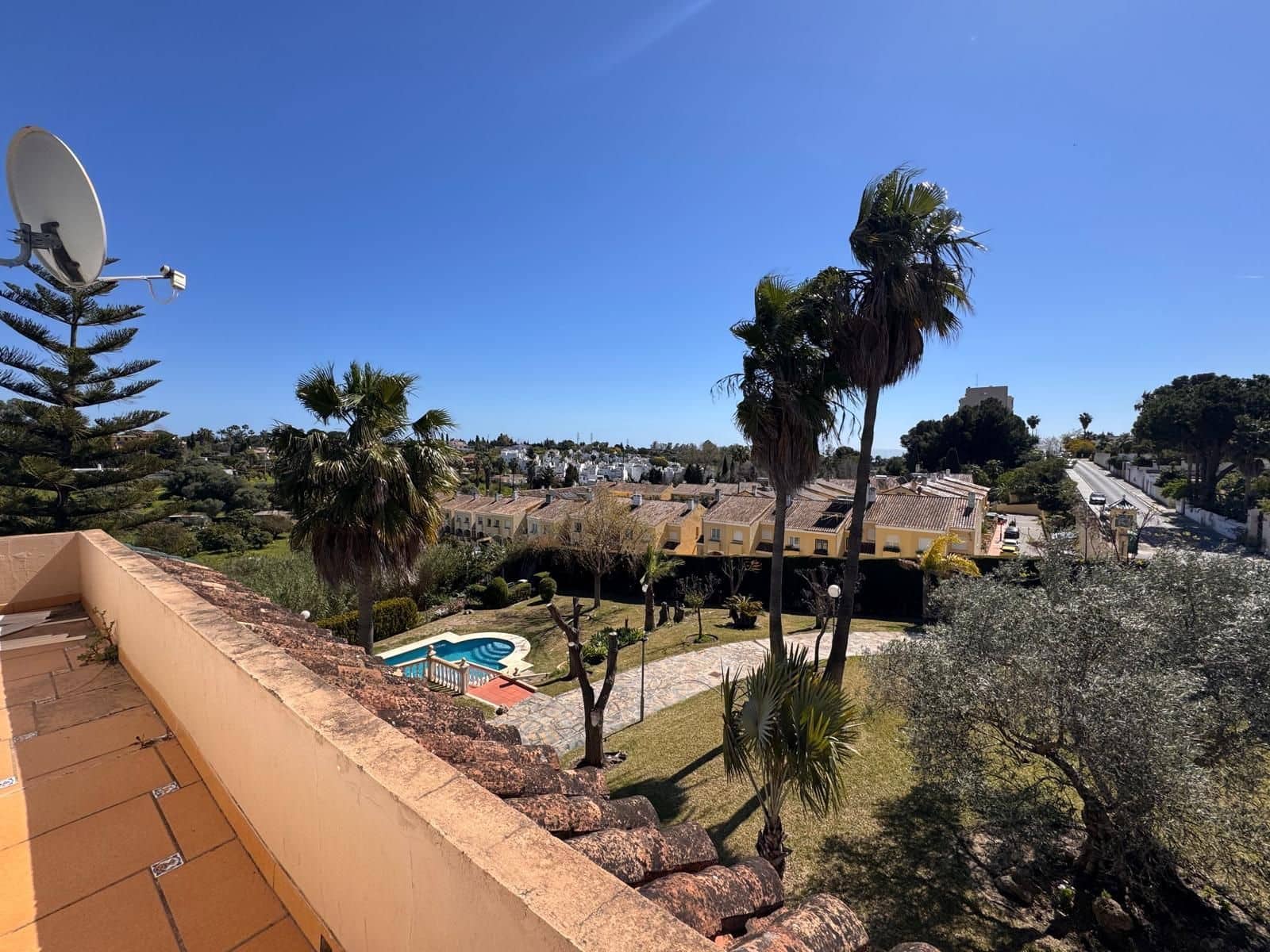 Chalet de 4 habitaciones en Estepona en venta con piscina garaje - 1.800.000 € (Ref: 9689987)