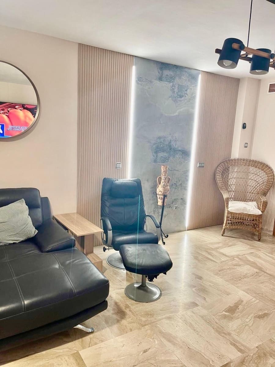 2 soverom Leilighet til salgs i Casares med svømmebasseng garasje - € 460 000 (Ref: 9726302)