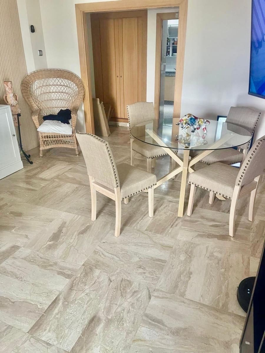 2 soverom Leilighet til salgs i Casares med svømmebasseng garasje - € 460 000 (Ref: 9726302)