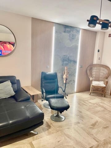 2 soverom Leilighet til salgs i Casares med svømmebasseng garasje - € 460 000 (Ref: 9726302)