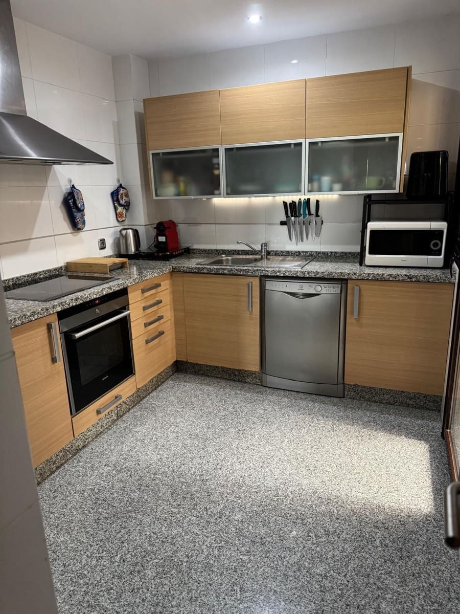 2 soverom Leilighet til salgs i Casares med svømmebasseng garasje - € 460 000 (Ref: 9726302)