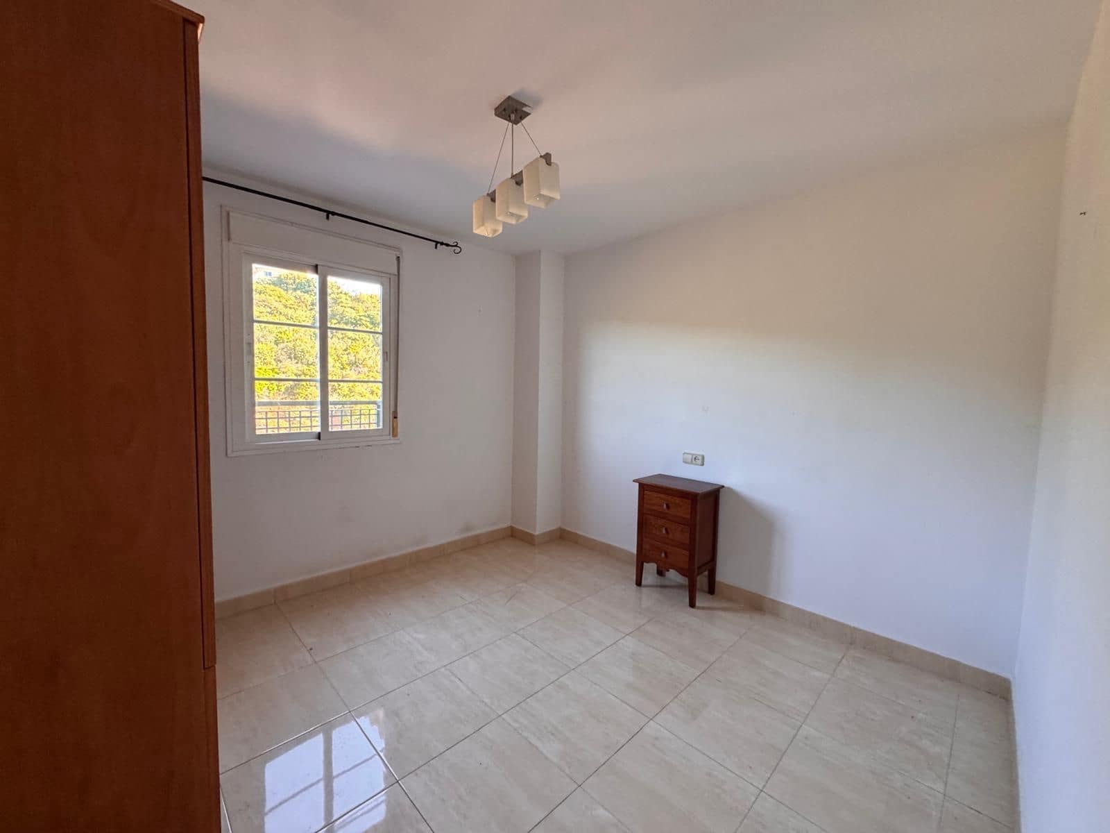 2 bedroom Apartment for sale in La Duquesa / Puerto de la Duquesa with pool garage - € 269,000 (Ref: 9755292)