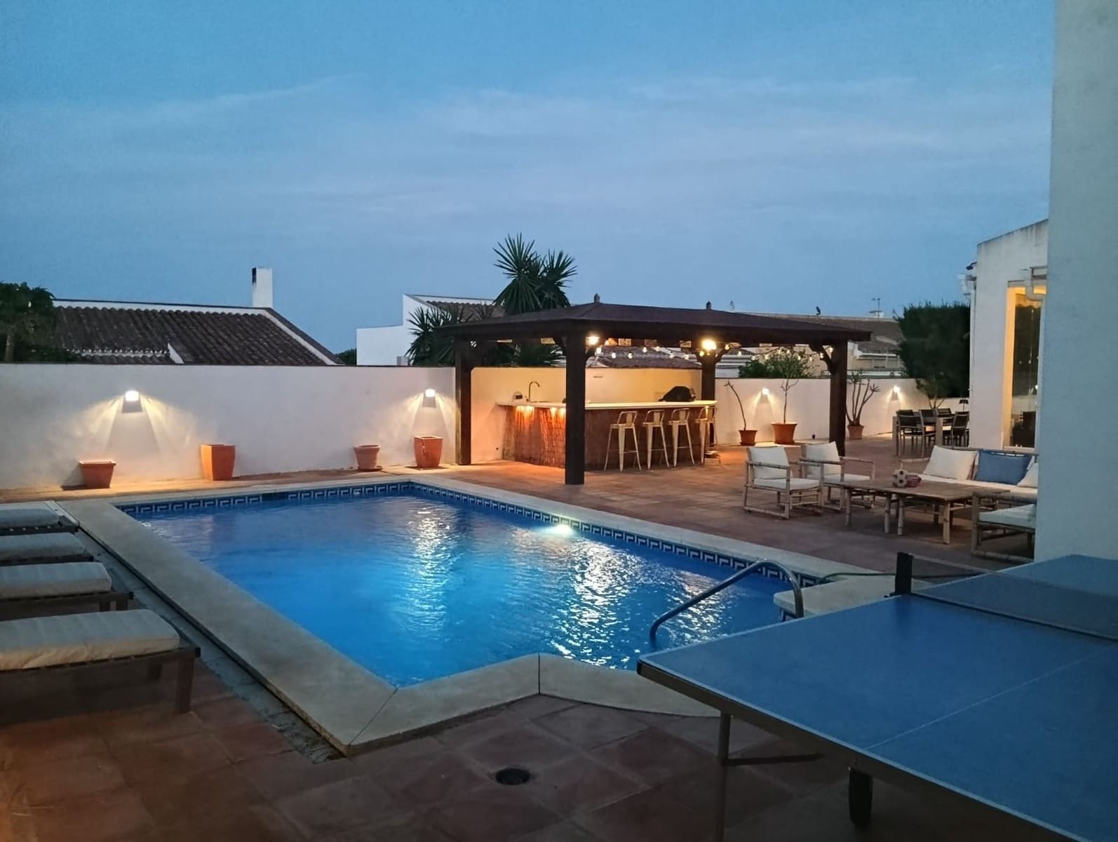4 soveværelse Villa til salg i Manilva med swimmingpool - € 750.000 (Ref: 9761655)