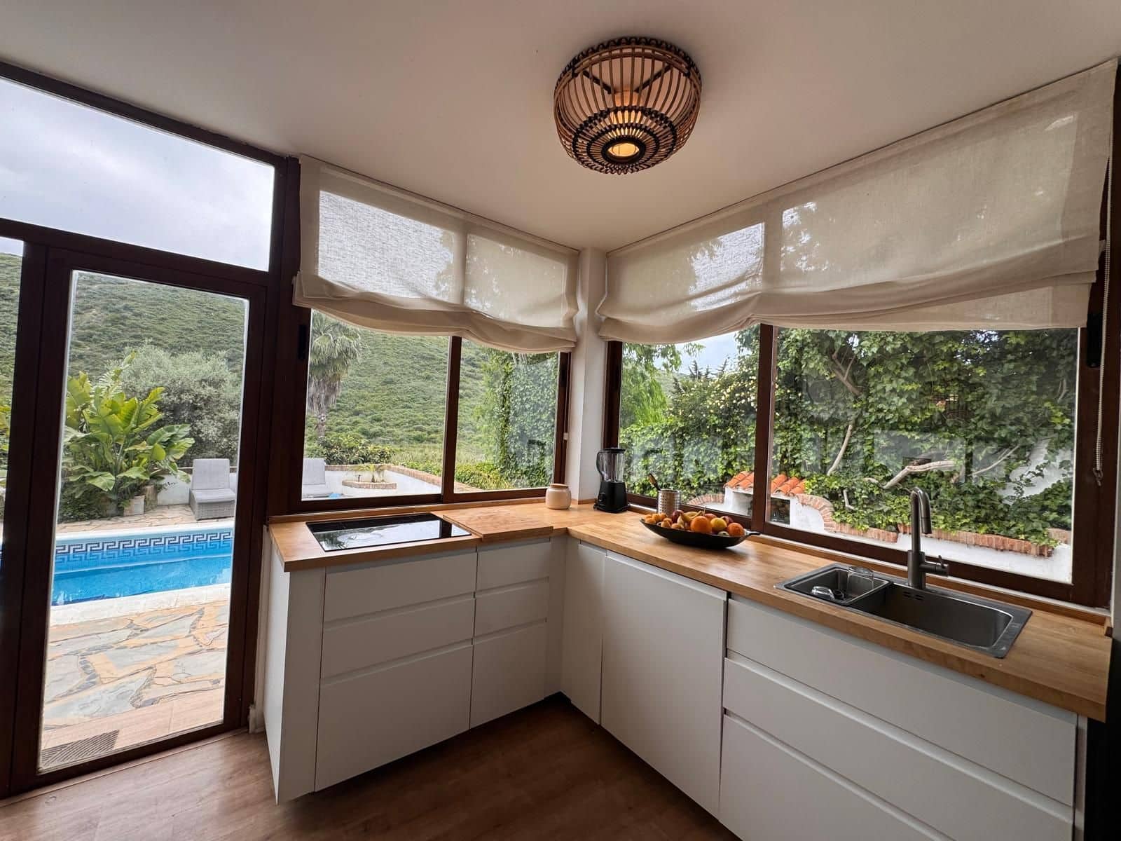 2 quarto Quinta/Casa Rural para venda em Manilva com piscina garagem - 430 000 € (Ref: 9807638)