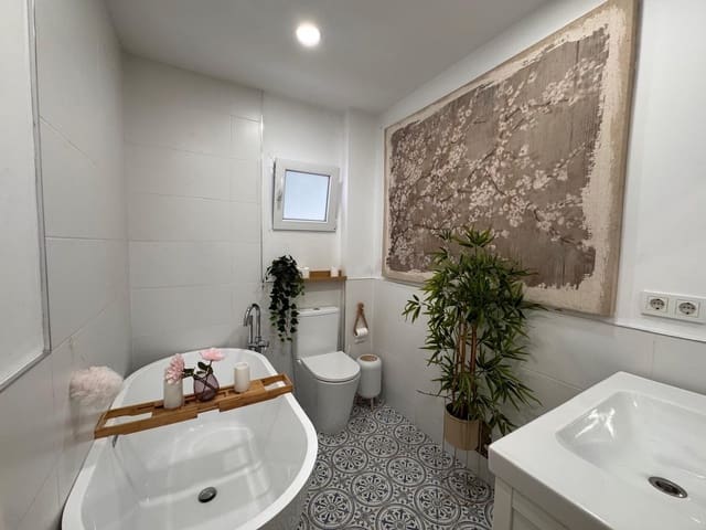 2 quarto Quinta/Casa Rural para venda em Manilva com piscina garagem - 430 000 € (Ref: 9807638)