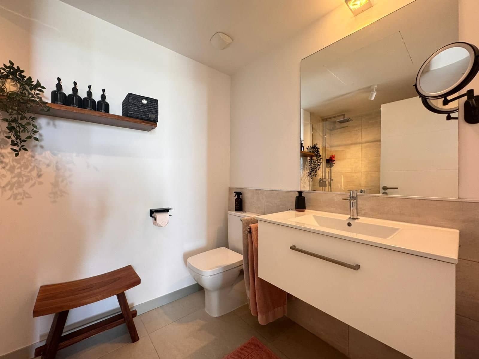 2 soverom Leilighet til salgs i Manilva med svømmebasseng garasje - € 495 000 (Ref: 9838863)