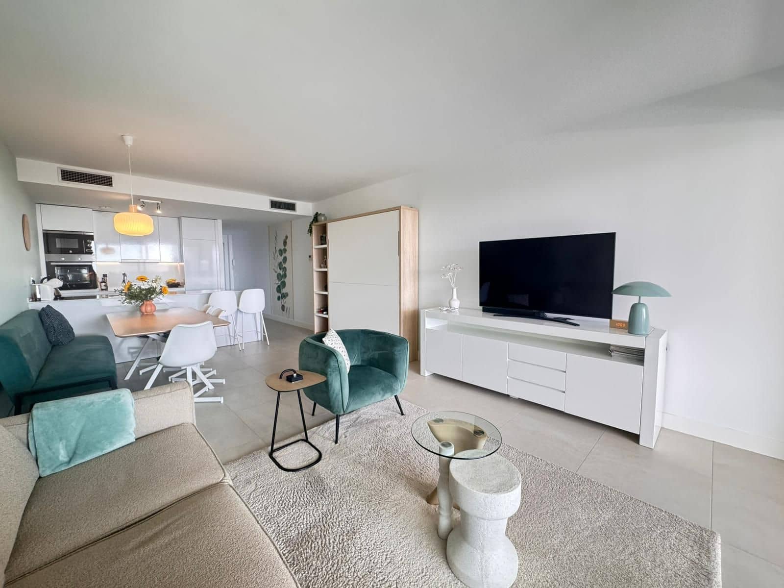 2 soverom Leilighet til salgs i Manilva med svømmebasseng garasje - € 495 000 (Ref: 9838863)