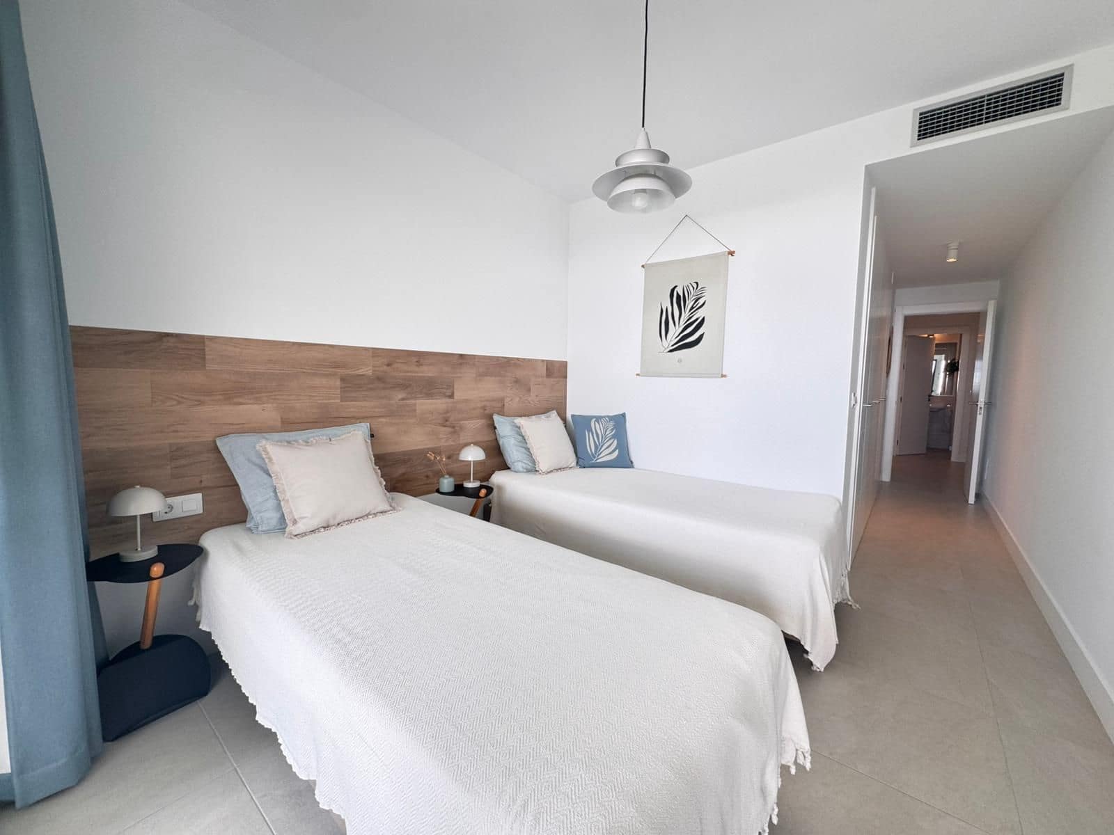 2 soverom Leilighet til salgs i Manilva med svømmebasseng garasje - € 495 000 (Ref: 9838863)