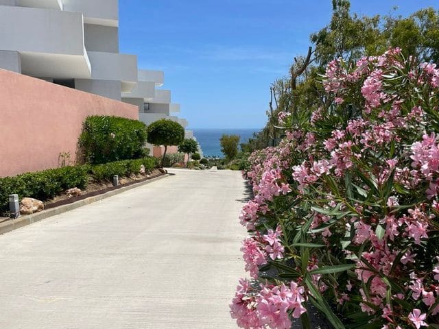 2 bedroom Apartment for sale in Manilva with pool garage - € 495,000 (Ref: 9838863)