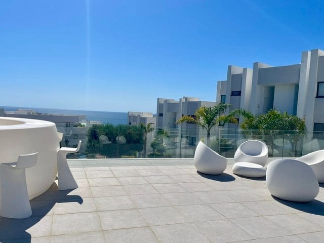 2 bedroom Apartment for sale in Manilva with pool garage - € 495,000 (Ref: 9838863)