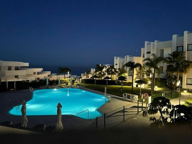 2 bedroom Apartment for sale in Manilva with pool garage - € 495,000 (Ref: 9838863)