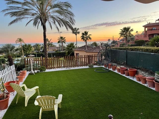 3 soveværelse Semi-Rækkehus til salg i Estepona med swimmingpool garage - € 595.000 (Ref: 9926713)