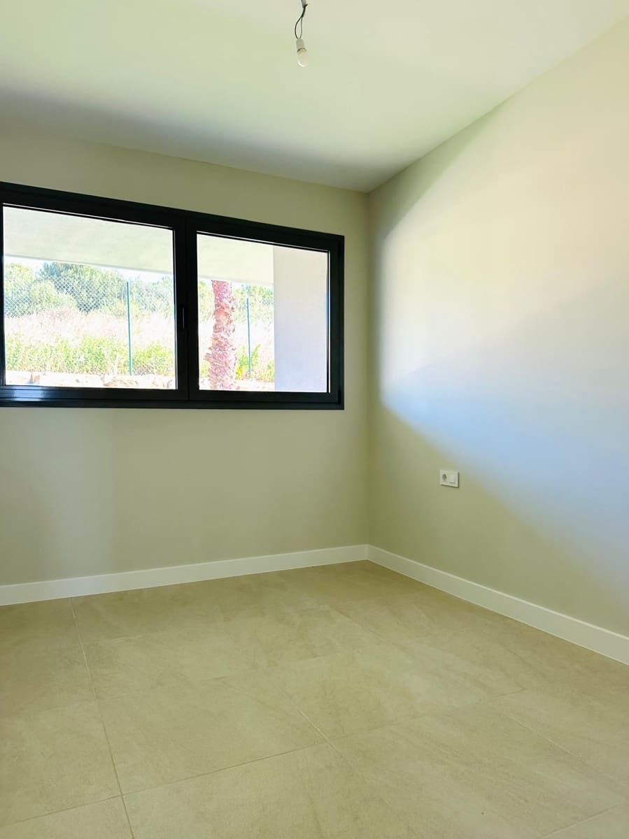 3 bedroom Apartment for sale in Manilva with pool garage - € 600,000 (Ref: 9932773)