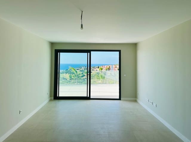 3 slaapkamer Appartement te koop in Manilva met zwembad garage - € 600.000 (Ref: 9932773)