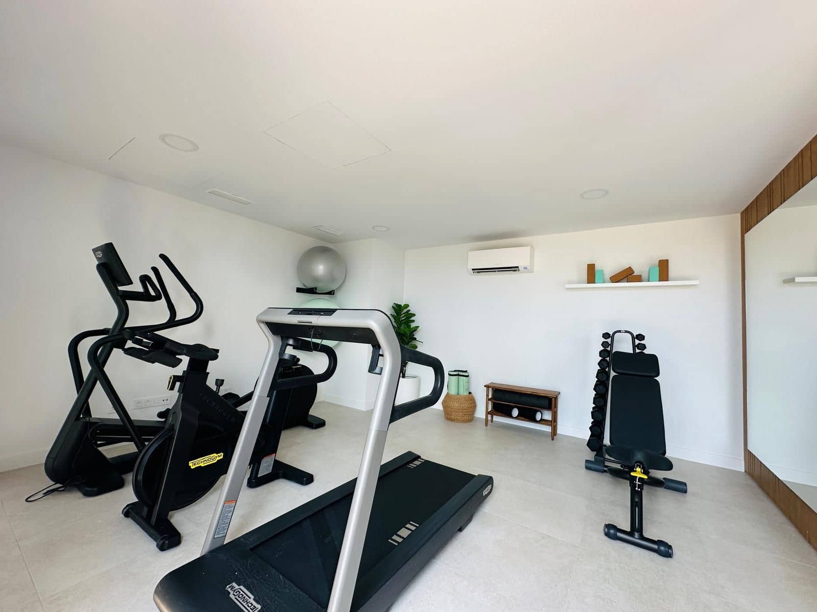 3 bedroom Apartment for sale in Manilva with pool garage - € 600,000 (Ref: 9932773)
