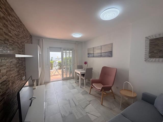 Pareado de 2 habitaciones en Manilva en venta con piscina garaje - 315.000 € (Ref: 9978126)