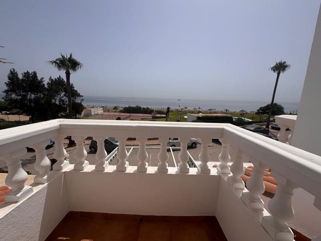 Pareado de 2 habitaciones en Manilva en venta con piscina garaje - 315.000 € (Ref: 9978126)