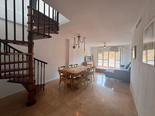 Casa de 3 habitaciones en Manilva en venta con piscina garaje - 330.000 € (Ref: 9978127)