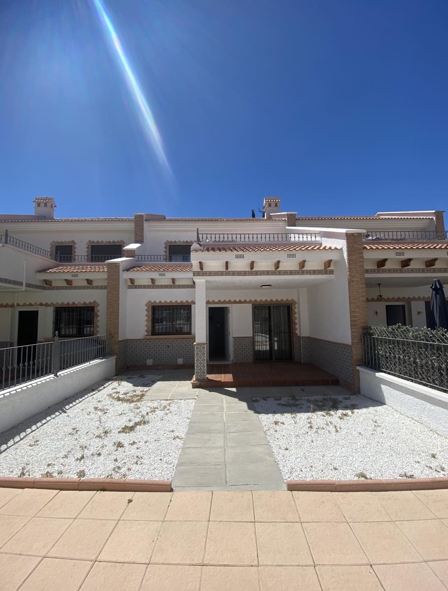3 soveværelse Rækkehus til salg i San Miguel de Salinas med swimmingpool garage - € 229.900 (Ref: 7312029)