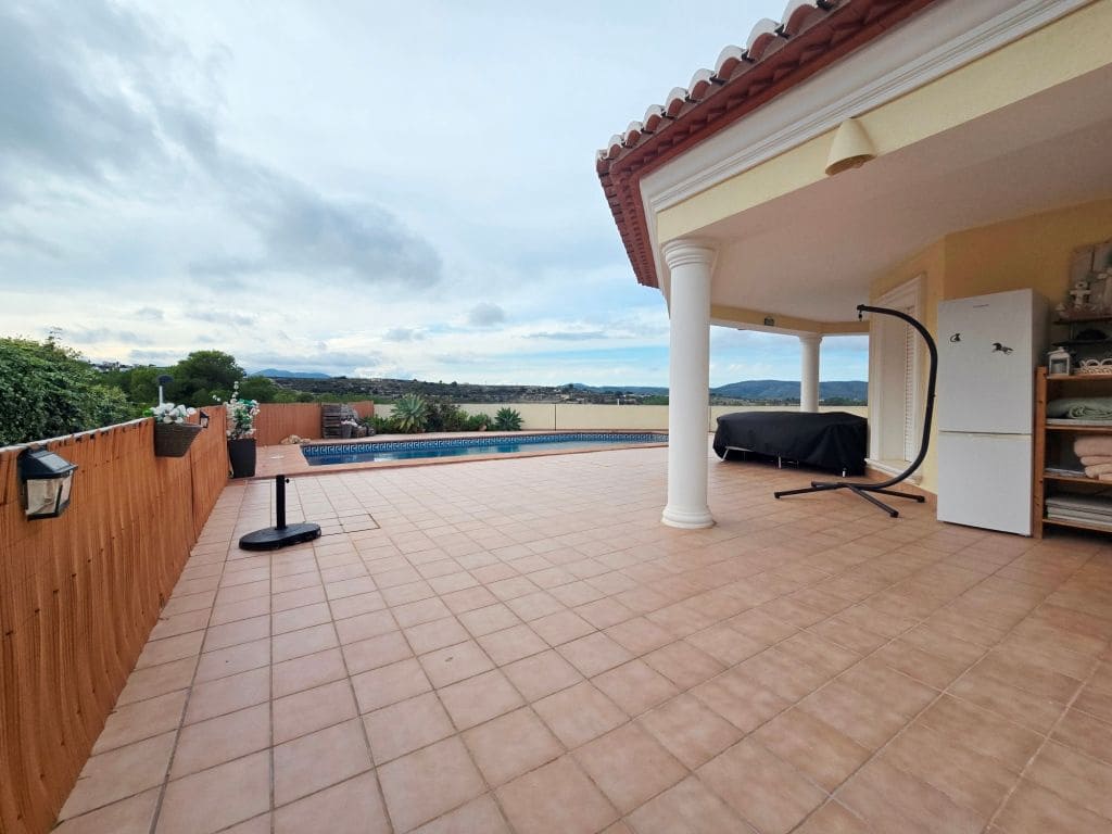 Chalet de 3 habitaciones en Moraira en alquiler con piscina garaje - 2.500 € (Ref: 10174277)