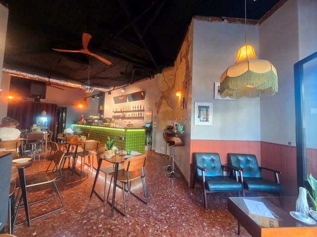 Restaurant/Bar til salg i Moraira, Teulada-Moraira - € 120.000 (Ref: 10174281)