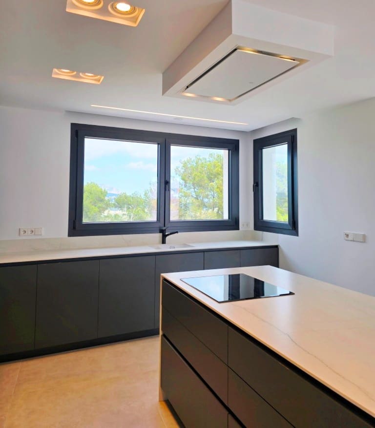 3 slaapkamer Villa te koop in Teulada met zwembad garage - € 2.250.000 (Ref: 10174285)