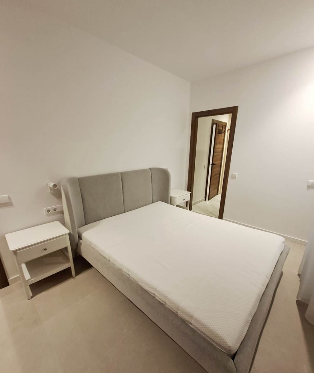 3 soveværelse Lejlighed til leje i Valencia by - € 2.400 (Ref: 9827281)