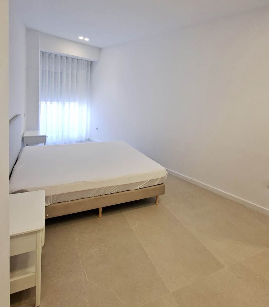 3 soveværelse Lejlighed til leje i Valencia by - € 2.400 (Ref: 9827281)
