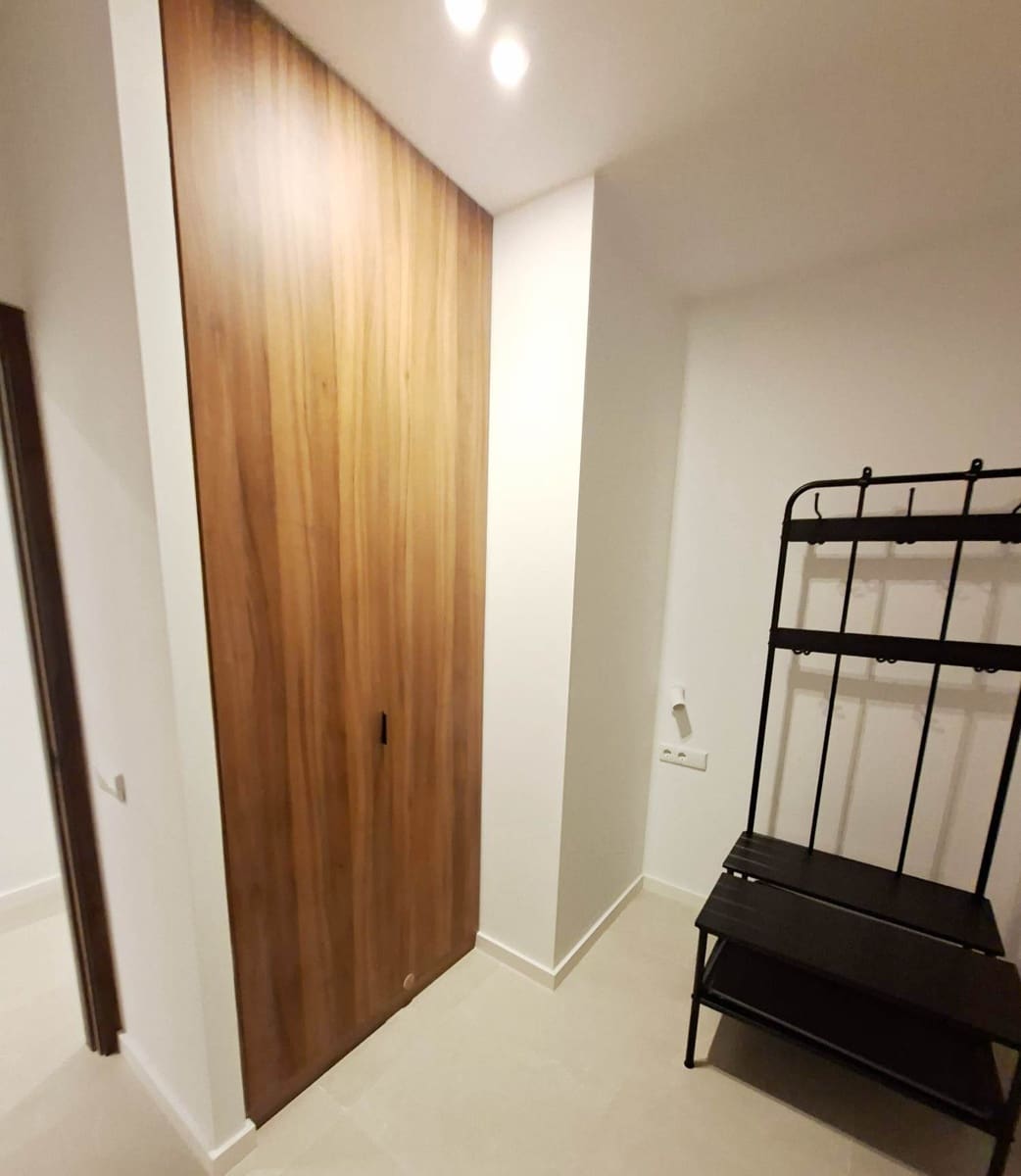 3 soveværelse Lejlighed til leje i Valencia by - € 2.400 (Ref: 9827281)