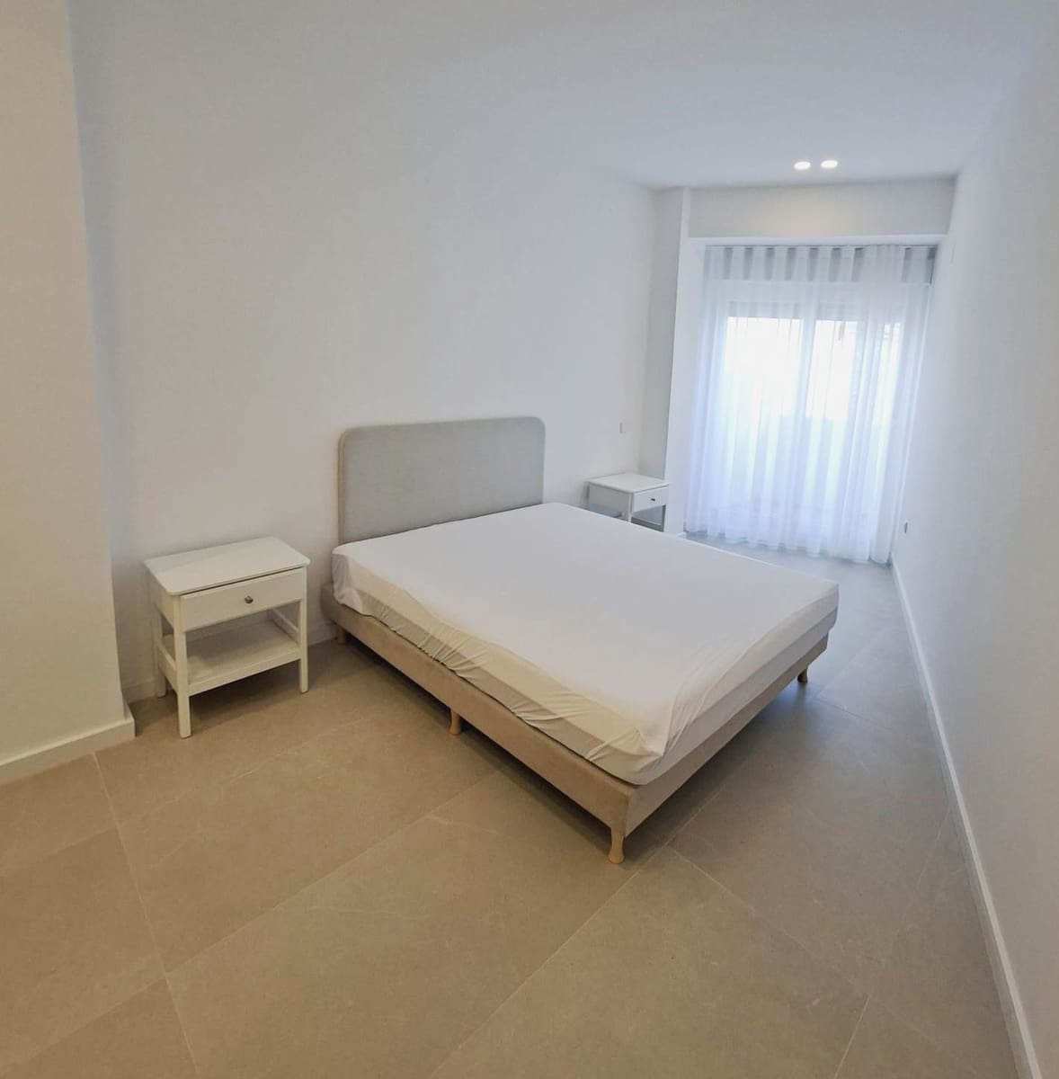 3 soveværelse Lejlighed til leje i Valencia by - € 2.400 (Ref: 9827281)