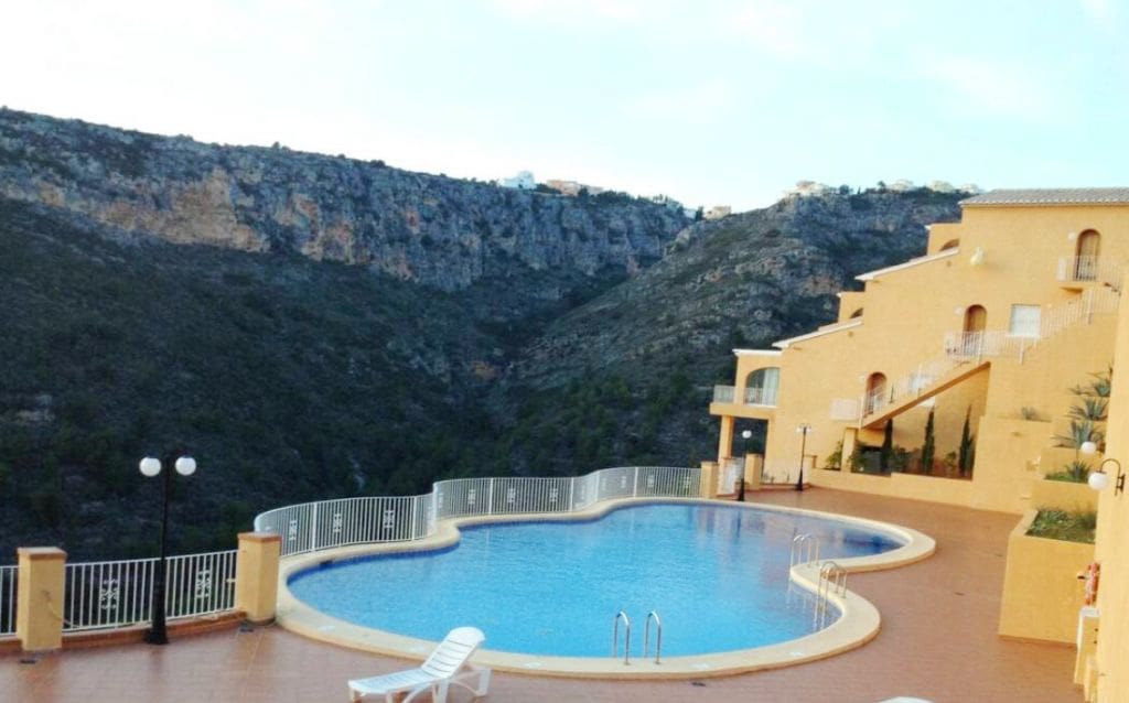 2 soveværelse Lejlighed til salg i Benitachell / Benitatxell med swimmingpool - € 189.000 (Ref: 9827284)