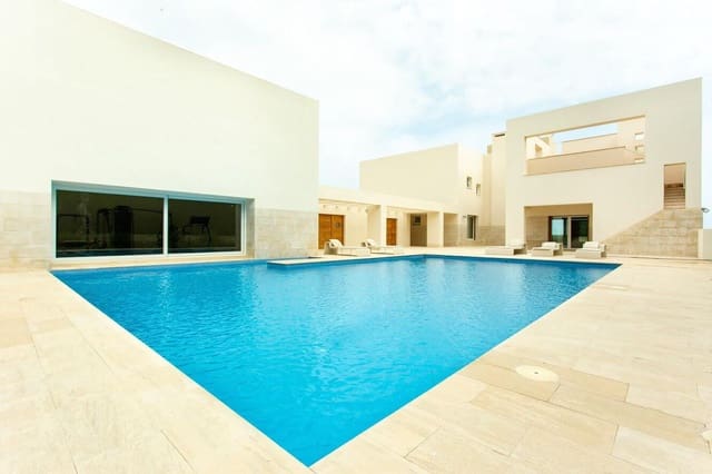 4 chambre Villa/Maison à vendre à Dénia avec piscine garage - 3 800 000 € (Ref: 9827285)