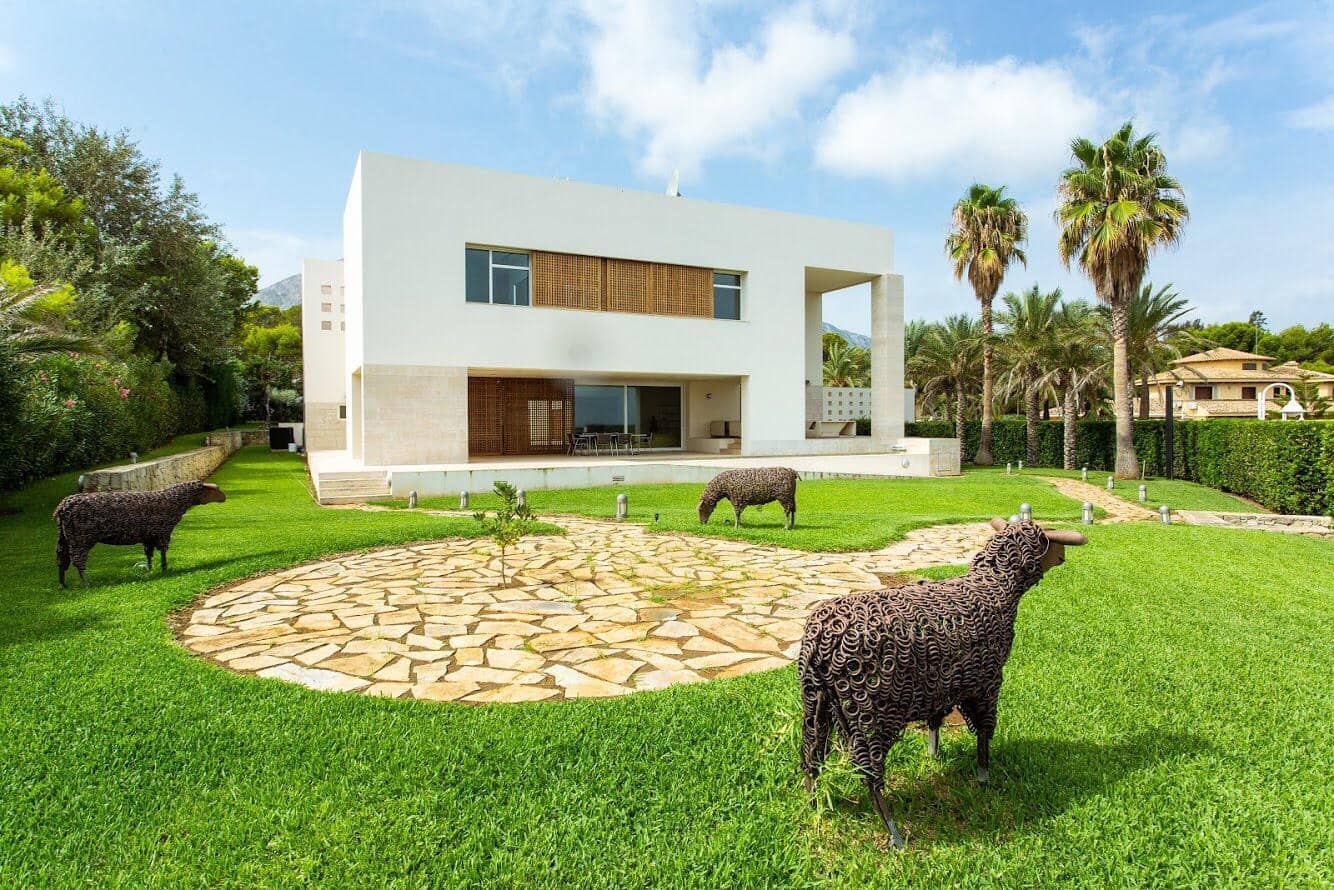 4 soveværelse Villa til salg i Denia med swimmingpool garage - € 3.800.000 (Ref: 9827285)