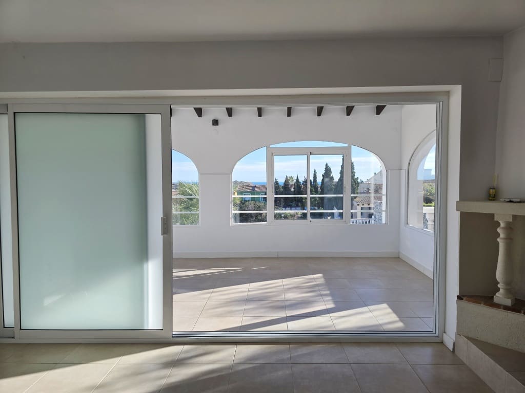 5 chambre Villa/Maison à vendre à Benitachell / Benitatxell avec piscine garage - 690 000 € (Ref: 9827286)