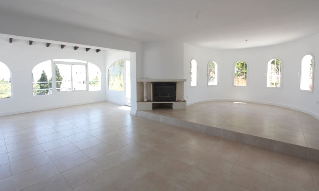 5 chambre Villa/Maison à vendre à Benitachell / Benitatxell avec piscine garage - 690 000 € (Ref: 9827286)